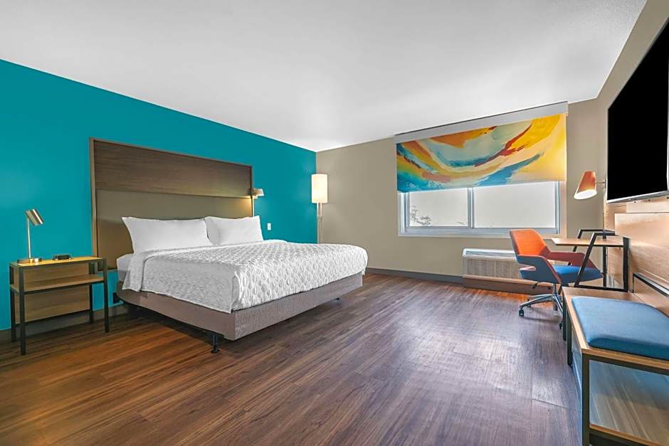 Tru By Hilton Lathrop, CA