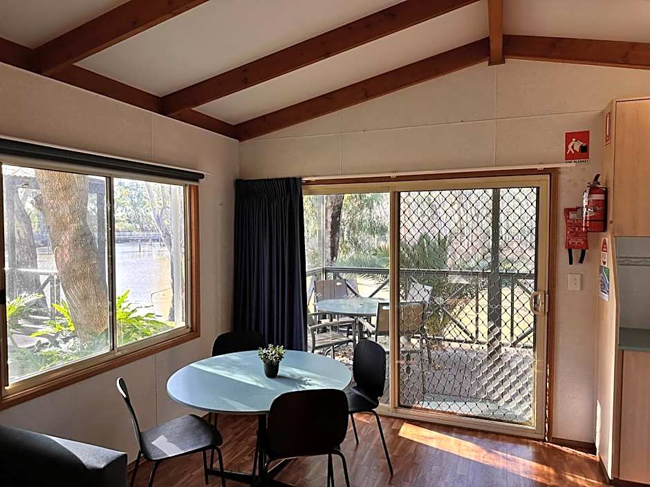 Moama Riverside Holiday Park