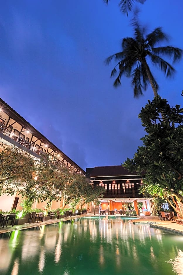 Surya Kencana Seaside Hotel