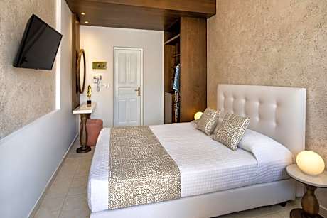 Standard Room Pool View