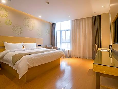 GTI - Business 1 Bed Room, Patio Window