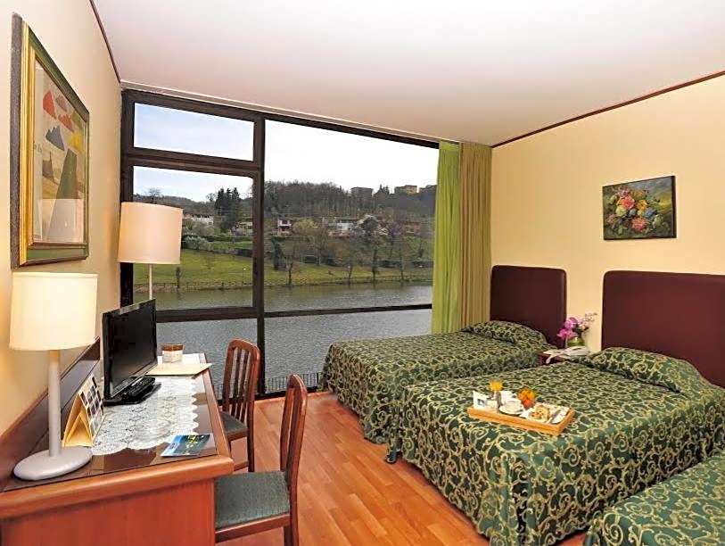 Hotel Lago Verde
