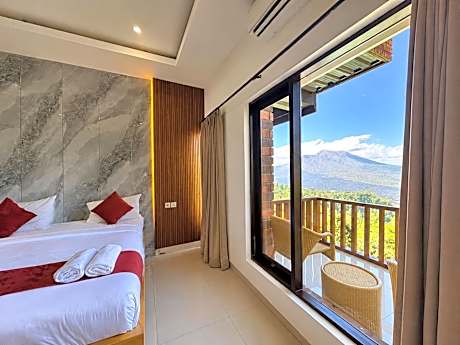 Deluxe Double or Twin Room with Mountain View