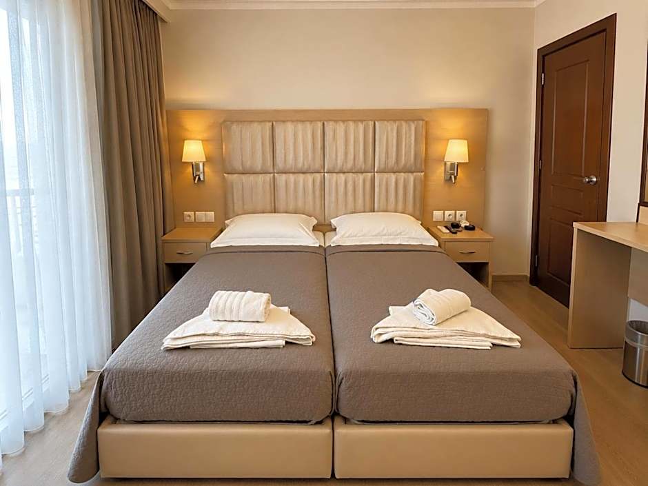 Hotel Avra