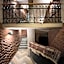 Capital Hotel Garni