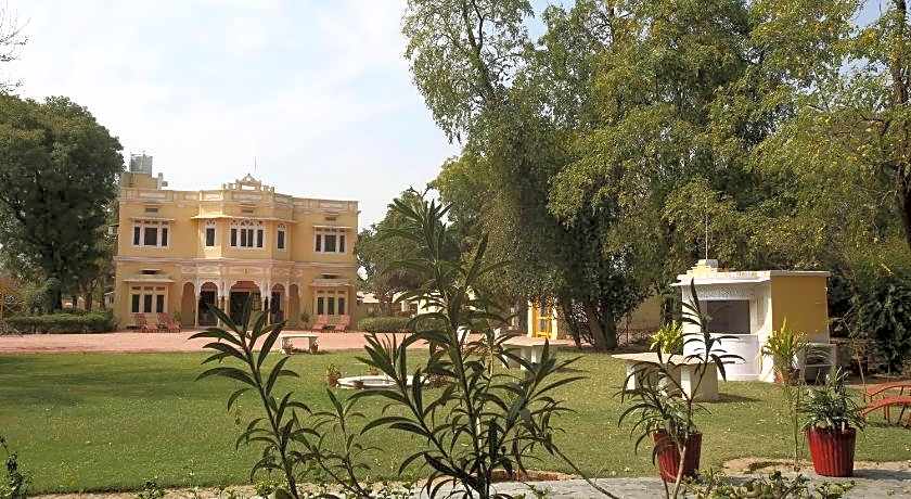 Roop Niwas Kothi Hotel