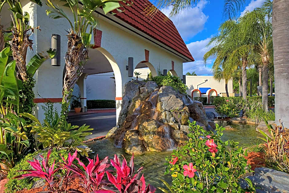 Maingate Lakeside Resort – Kissimmee, FL