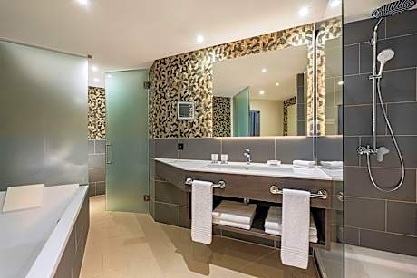 Presidential Suite, M Club Lounge Access, Presidential Suite, 1 King