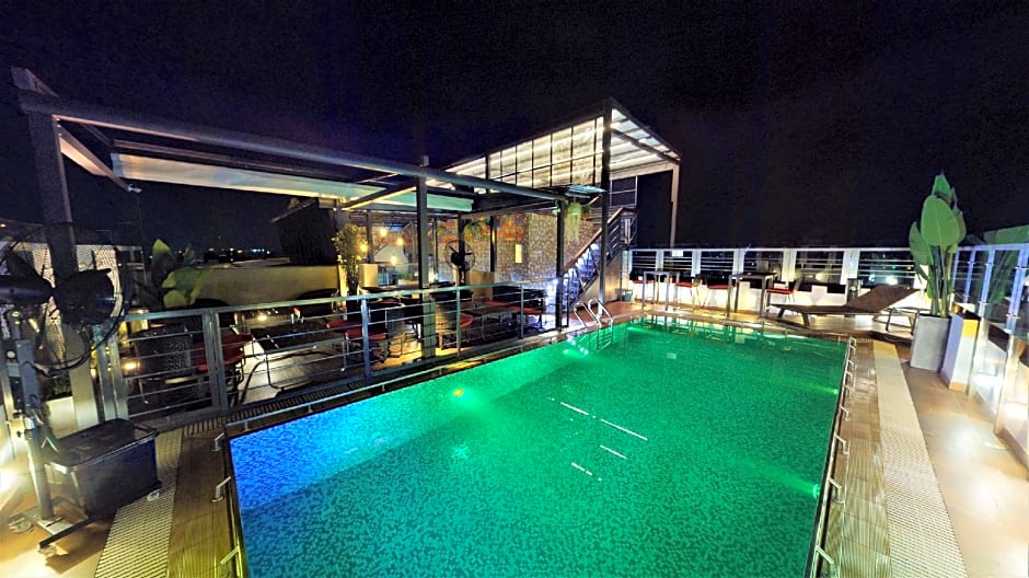 Photo 1 of 50 of Platinum Grand Hotel