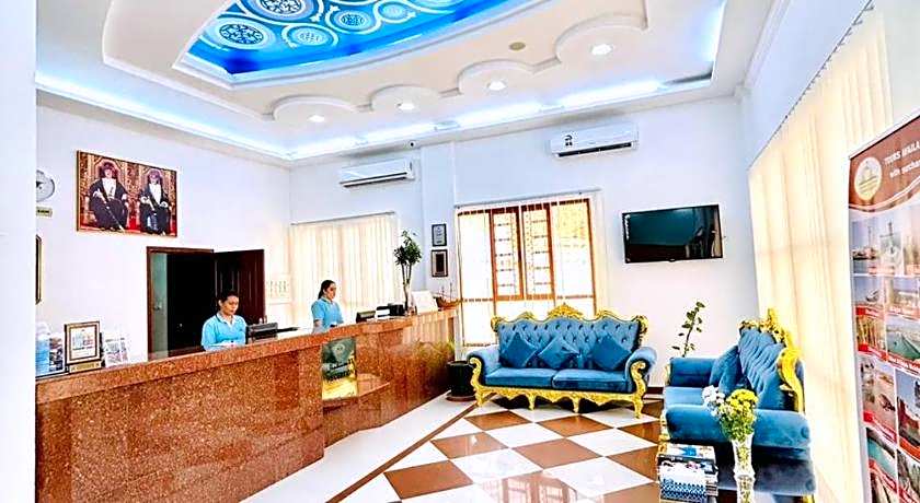 Al Ayjah Plaza Hotel