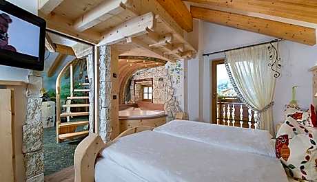 Family Two-Bedroom Suite Civetta