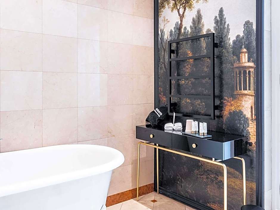 Aigle Noir Hotel Fontainebleau -  MGallery Collection