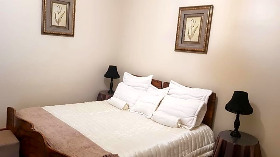 Upper Houghton Guesthouse