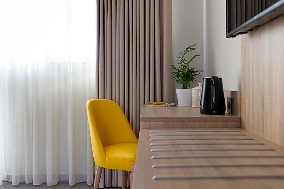Antoniel Suites