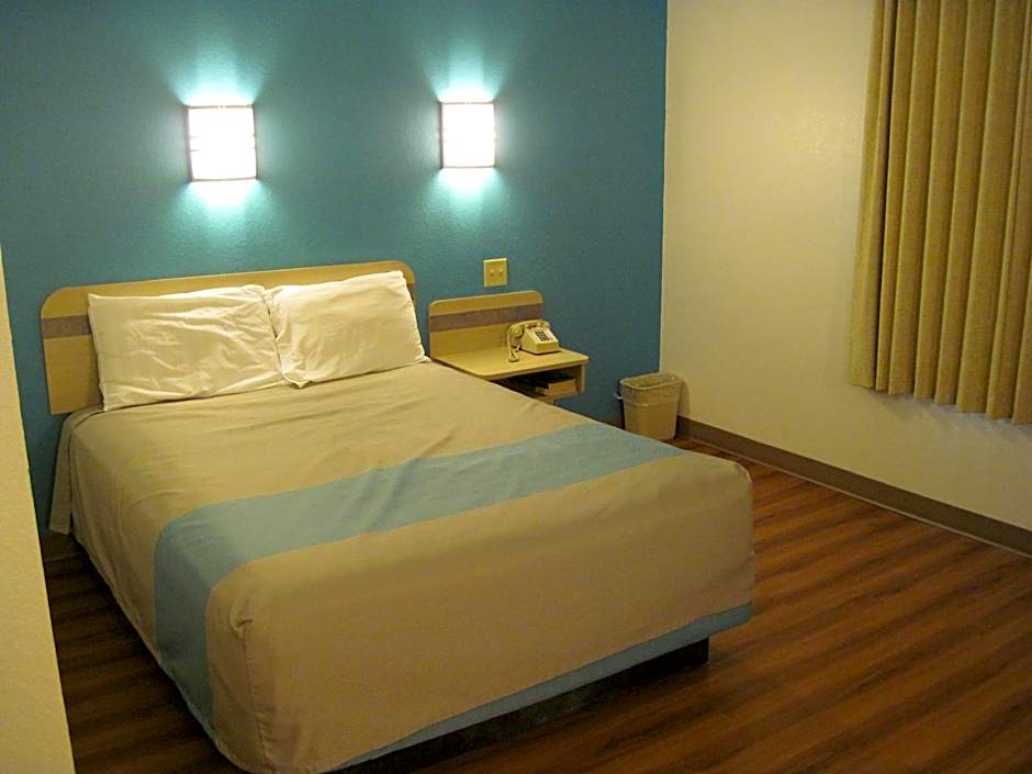 Motel 6-Avoca, IA