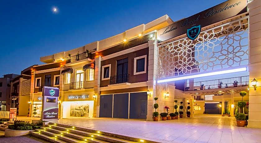 Ladies Beach Suit Otel