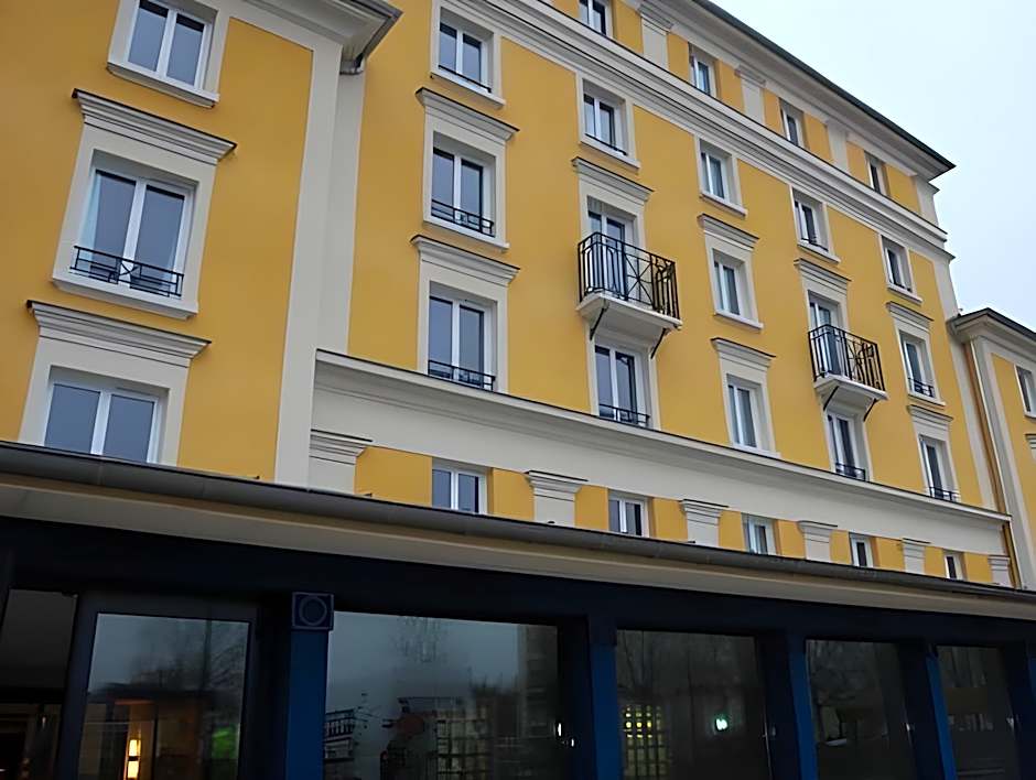 Plessis Parc Hotel