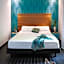 Q Hotel