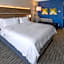 Holiday Inn Express Hotel & Suites North Bay By IHG