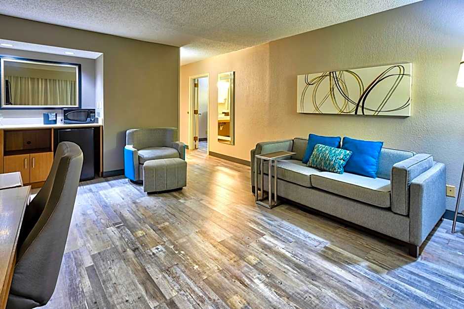 Courtyard by Marriott Hampton Coliseum Central