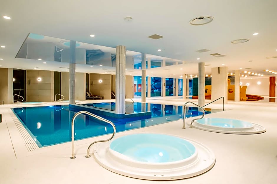 Crystal Mountain Hotel Wisła