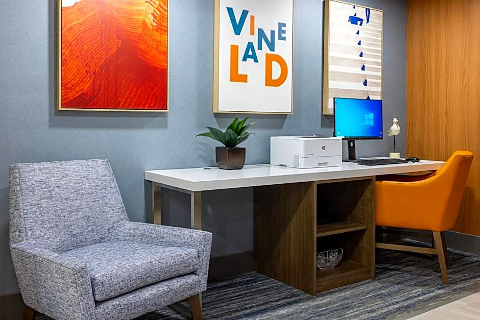 Holiday Inn Express Hotel & Suites Vineland Millville By IHG
