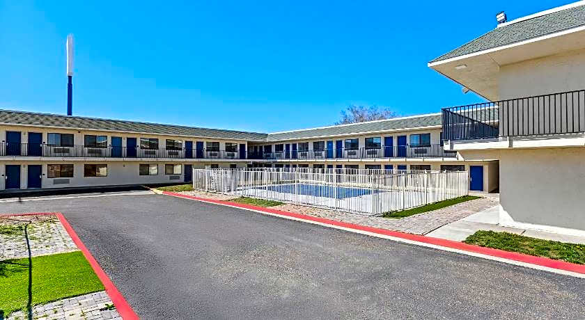 Park Inn by Radisson, Wells