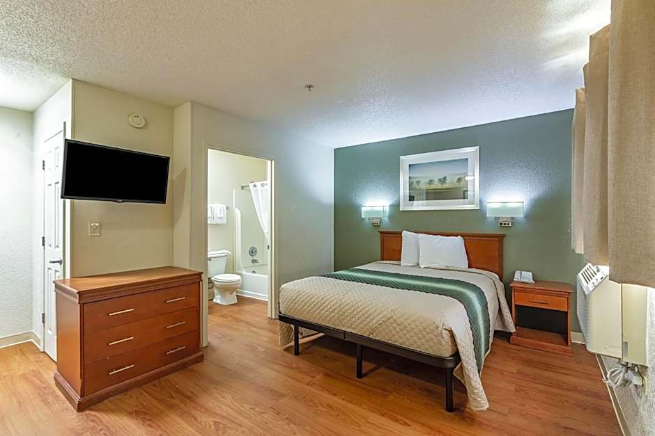 HomeTowne Studios Gainesville