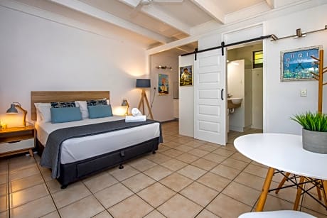 Magnetic Island Studio