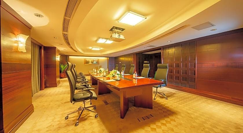 Grand International Hotel
