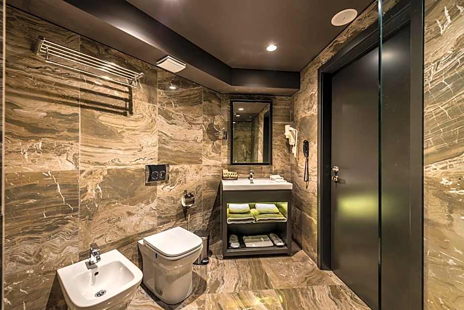 All Seasons Residence Design Hotel - Free parking