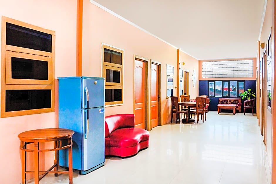 OYO 789 Pelangi Guest House