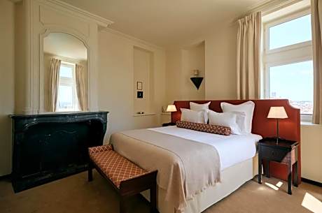 2 Bedroom Suite
