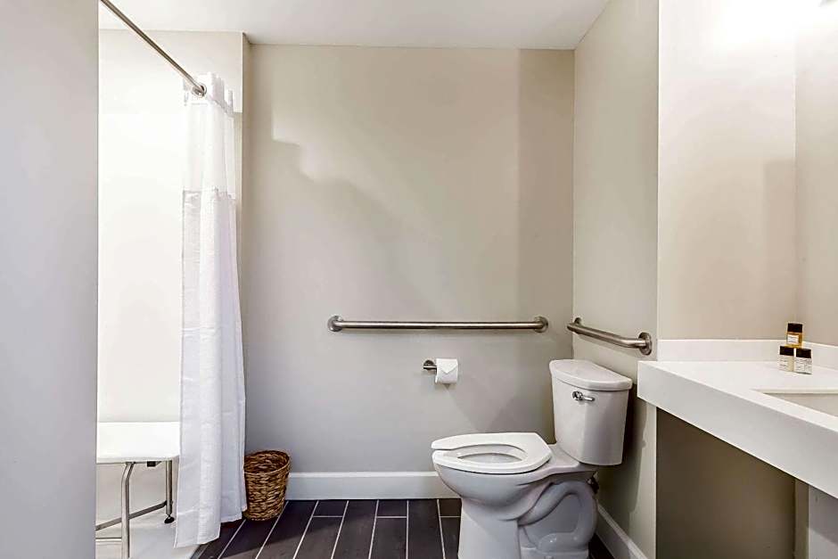 The Aurora Inn Hotel and Event Center