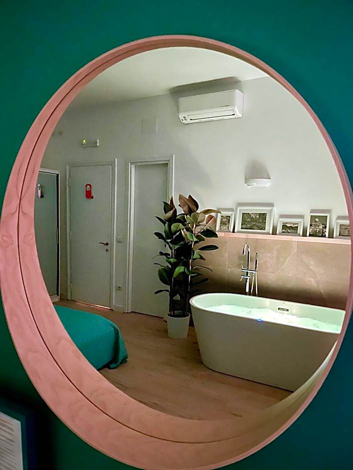 Le Coq Suites