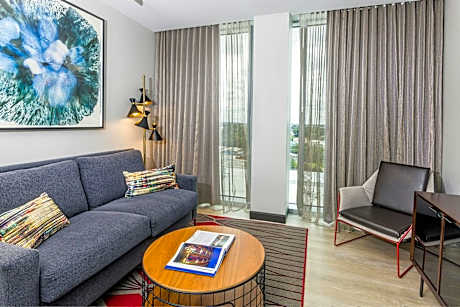 Suite, 1 King, Sofa bed