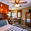 Mountainaire Inn & Log Cabins