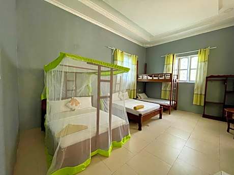 Standard Double Room with Shared Bathroom