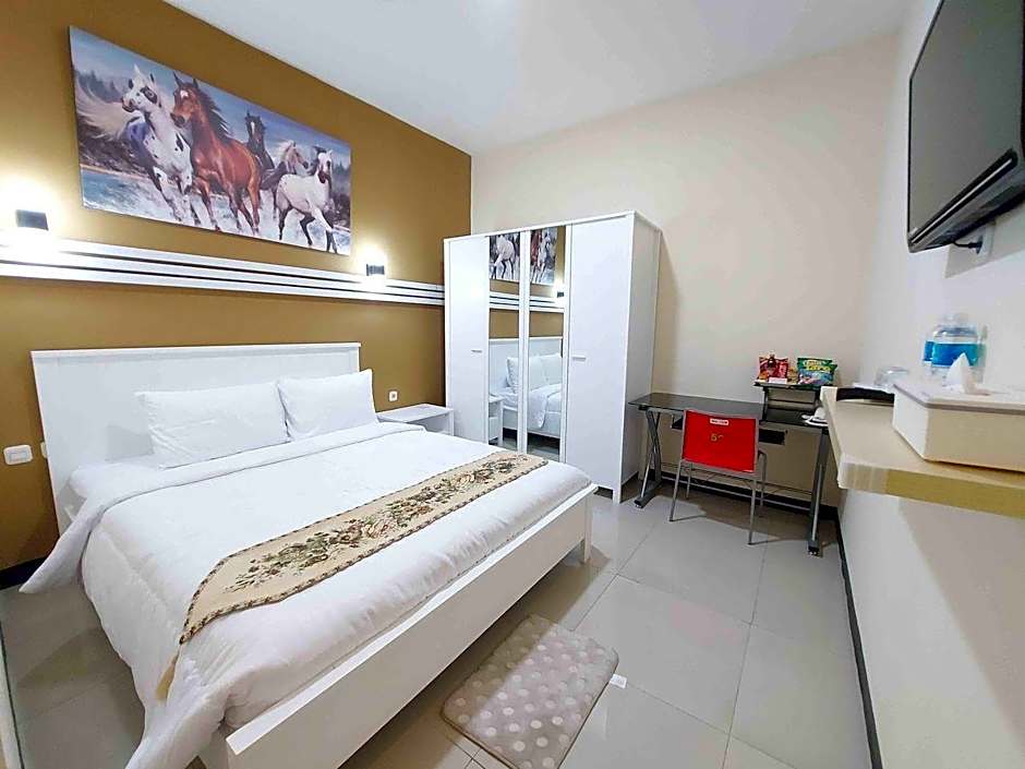 Rons City Hotel near Simpang Lima Semarang Mitra RedDoorz