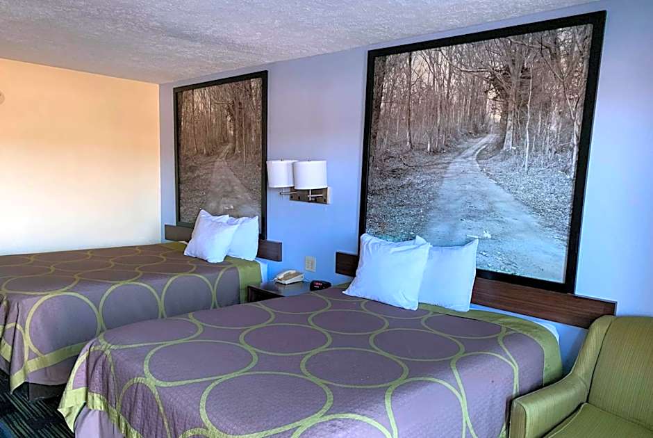 Super 8 by Wyndham Jackson