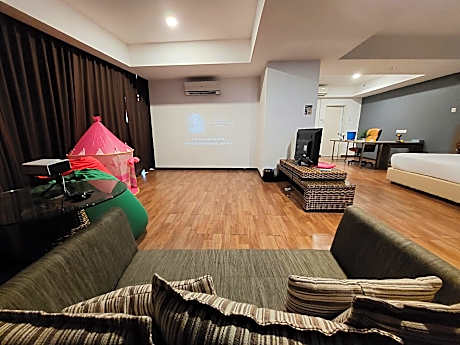 Signature 1-Bedroom Unit