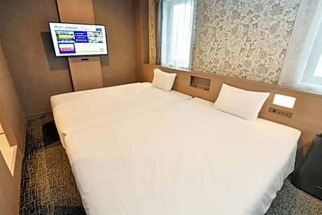 Twin Room with Bathroom