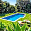 Ash Grove Boutique Motel