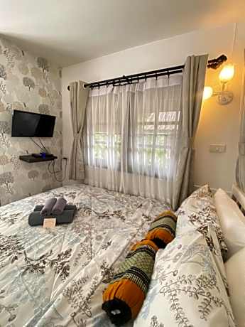 Chomklong Experience