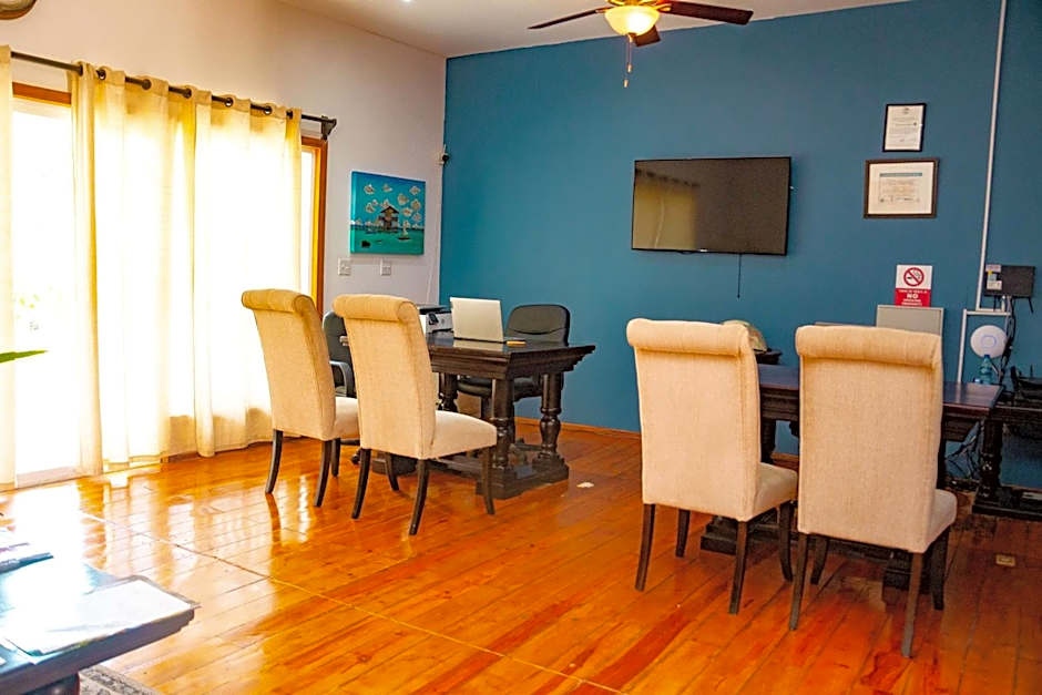 Best Western Grand Baymen Gardens