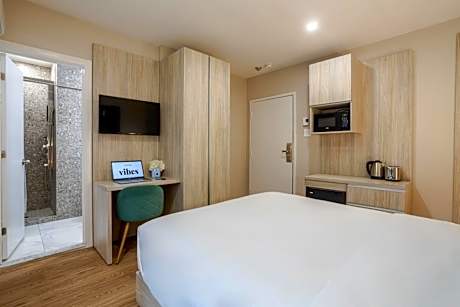 Queen Room