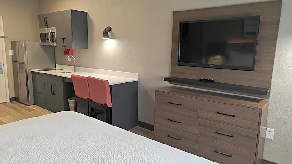 Hawthorn Extended Stay by Wyndham DFW Airport North