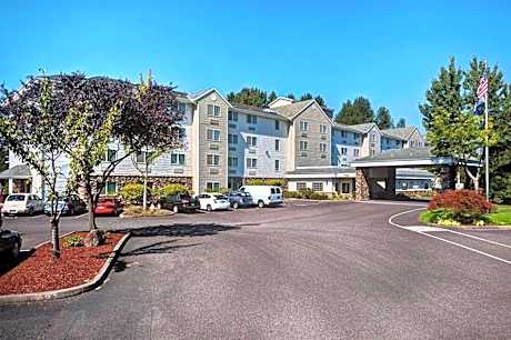 Country Inn & Suites by Radisson, Portland International Airport, OR