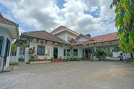 OYO Life 90589 Palem Garden Hotel