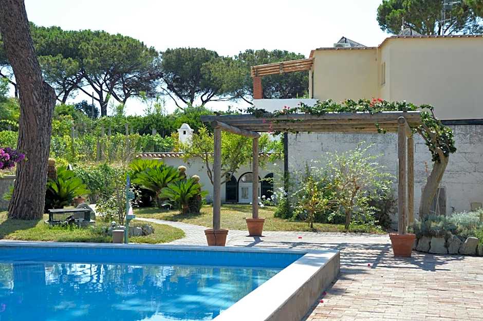 Villa Olivia Residence Ischia - nel Verde con Piscine e Vista Mare